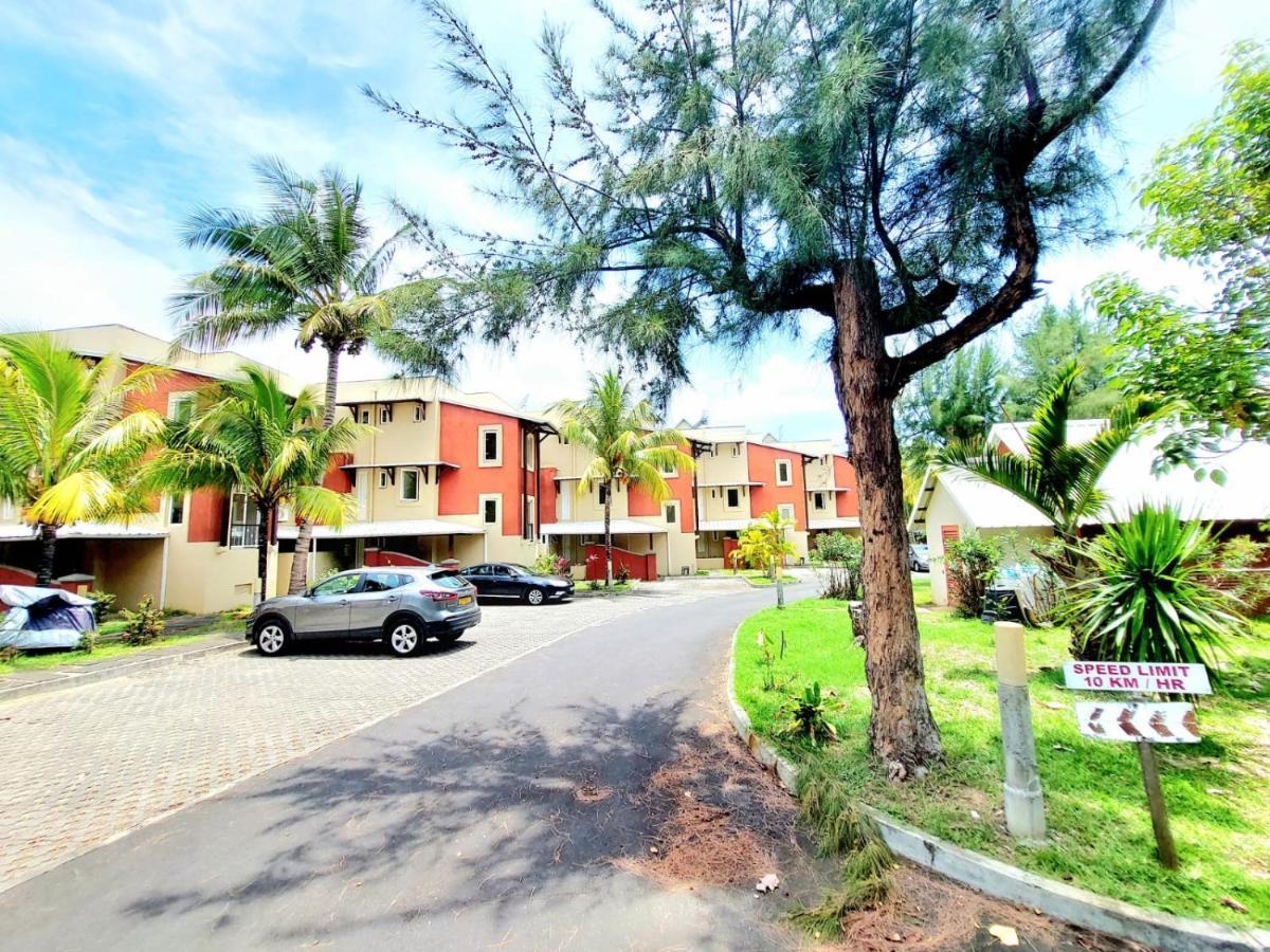 Garden Apartment *